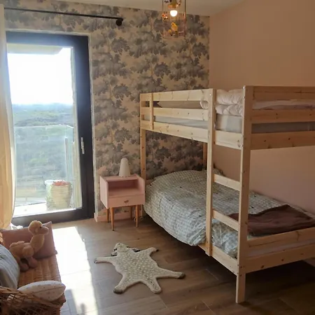 In Estartit With Sea Ньивпорт